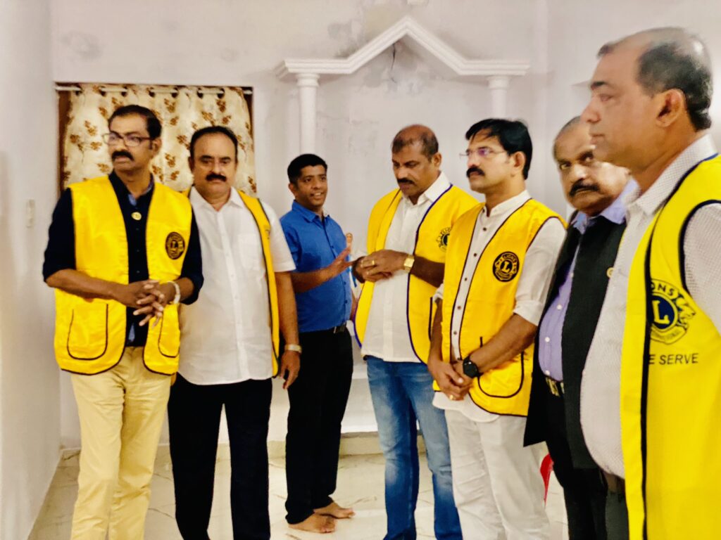 Photo of Key handover of home was done through Lions Home for Homeless Project by Lions Club of Trichur,Lions club project,
Lions Club India, Lions Club International, Lion Club Kerala.Featured by www.jamesvalappila.com and authored by Lion James Valappila PMJF