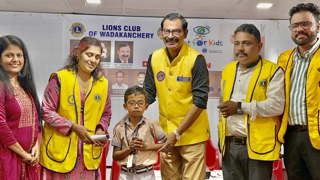 Photo of Lions Sight For Kids spectacle distribution.Lions club project,
Lions Club India, Lions Club International, Lion Club Kerala.Featured by www.jamesvalappila.com and authored by Lion James Valappila PMJF