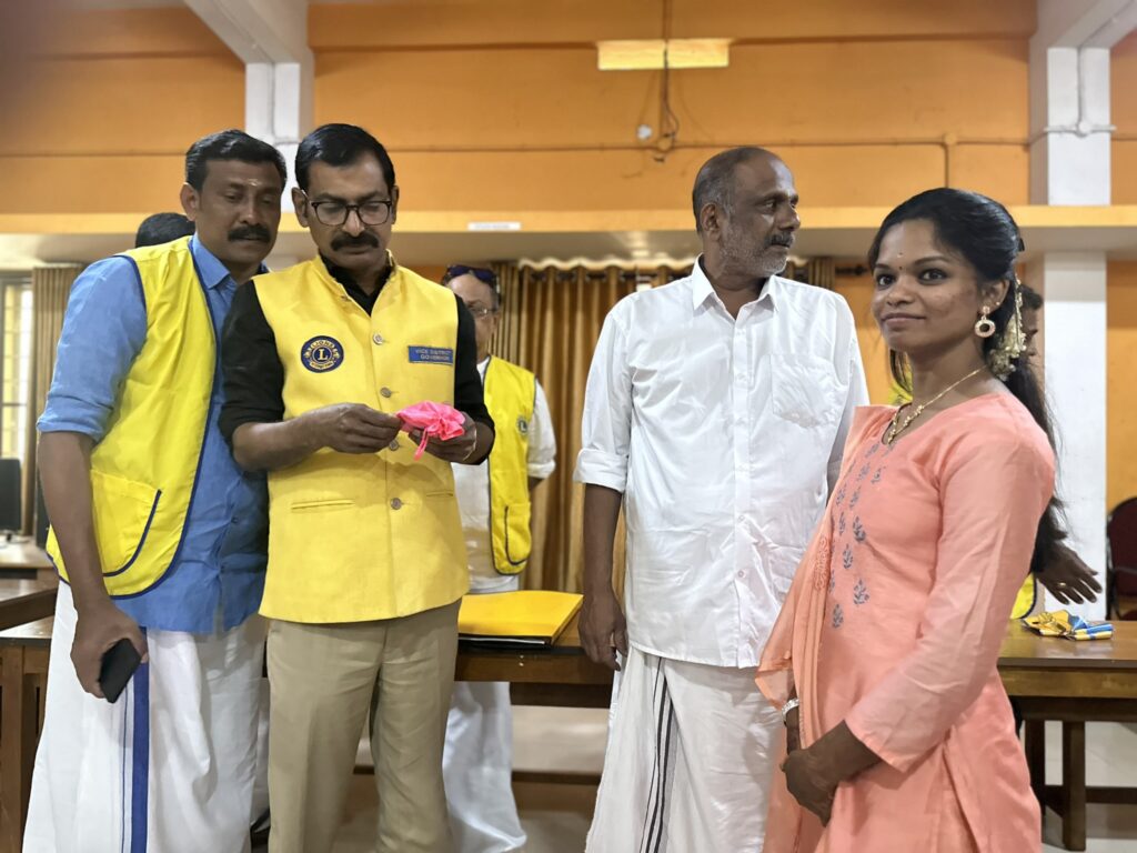 Photo of Lions Mangalyam Project by Lions Club of Vatanappally is gifting one sovereign of gold for the marriage of Arya, the daughter of Yoginimatha Balikasadanam, as part of the Mangalyam Project 2024.