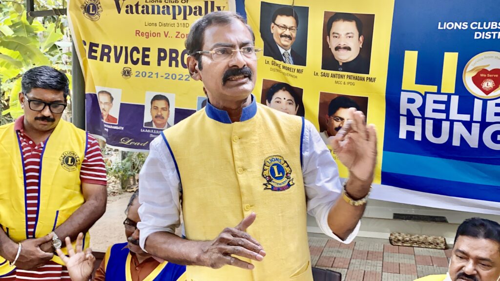 Photo of 673rd Lions Relieving Hunger Project by Lions Club of Vadanapally led by Lion James Valappila PMJF.Lion Club Kerala.Featured by www.jamesvalappila.com and authored by Lion James Valappila PMJF