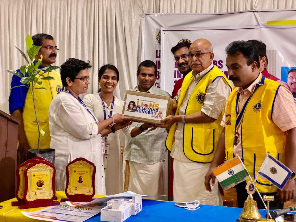 Photo of Lions Global Service Projects of Lions Club as a part of the 'Valsalyam' project.Lion Club Kerala.Featured by www.jamesvalappila.com and authored by Lion James Valappila PMJF.