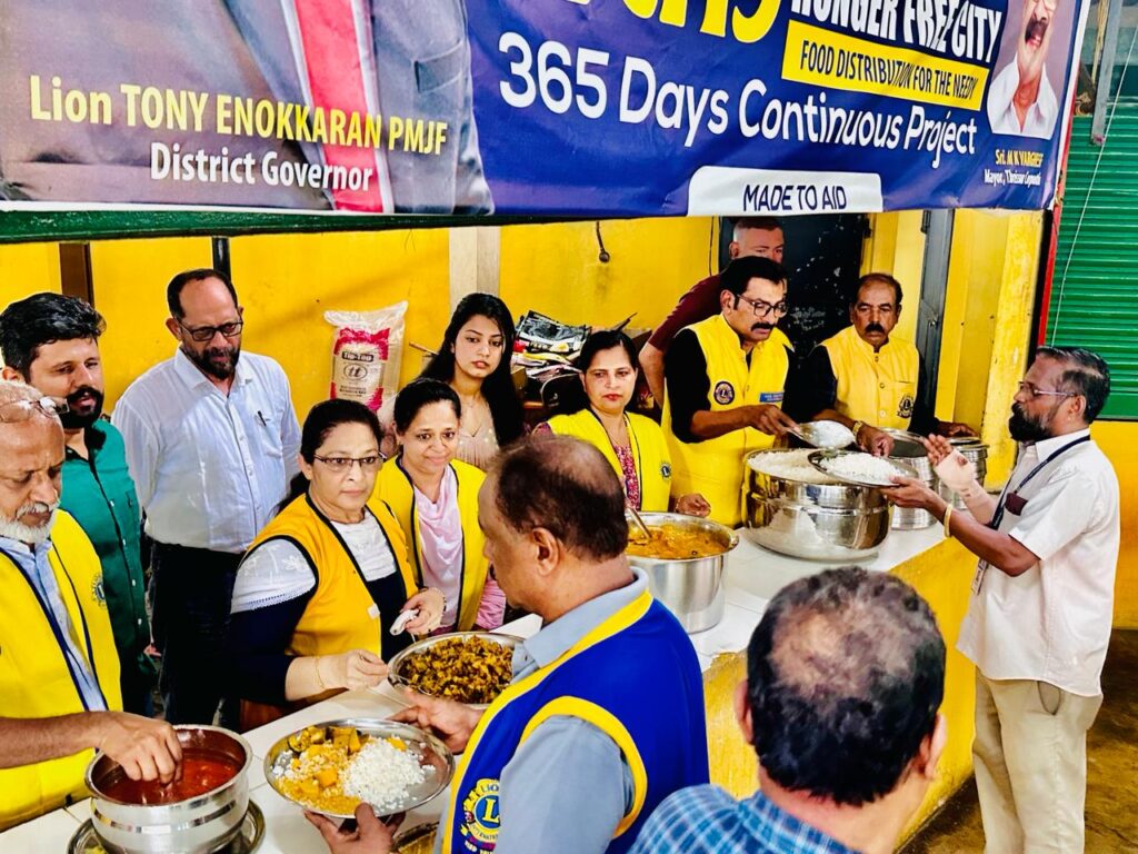 Photo of Lions Manna Hunger Free City at Thrissur by Lions Club of Trichur led by Lion James Valappila PMJF.Lion Club Kerala.Featured by www.jamesvalappila.com and authored by Lion James Valappila PMJF