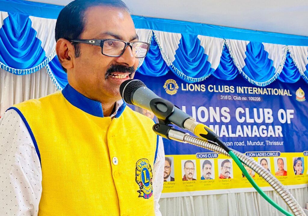 Photo of Lions Cake Baking Class by Lions Club of Amalanagar.Lions Club project,
Lions Club India, Lions Club International, Lion Club Kerala.Featured by www.jamesvalappila.com and authored by Lion James Valappila PMJF