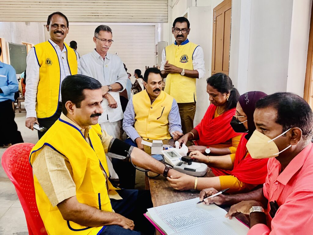 Photo of Lions Club of Elanad conducted the 100th Lions Vision Camp and Lions Diabetes Detection Camp together.Lion Club Kerala.Featured by www.jamesvalappila.com and authored by Lion James Valappila PMJF