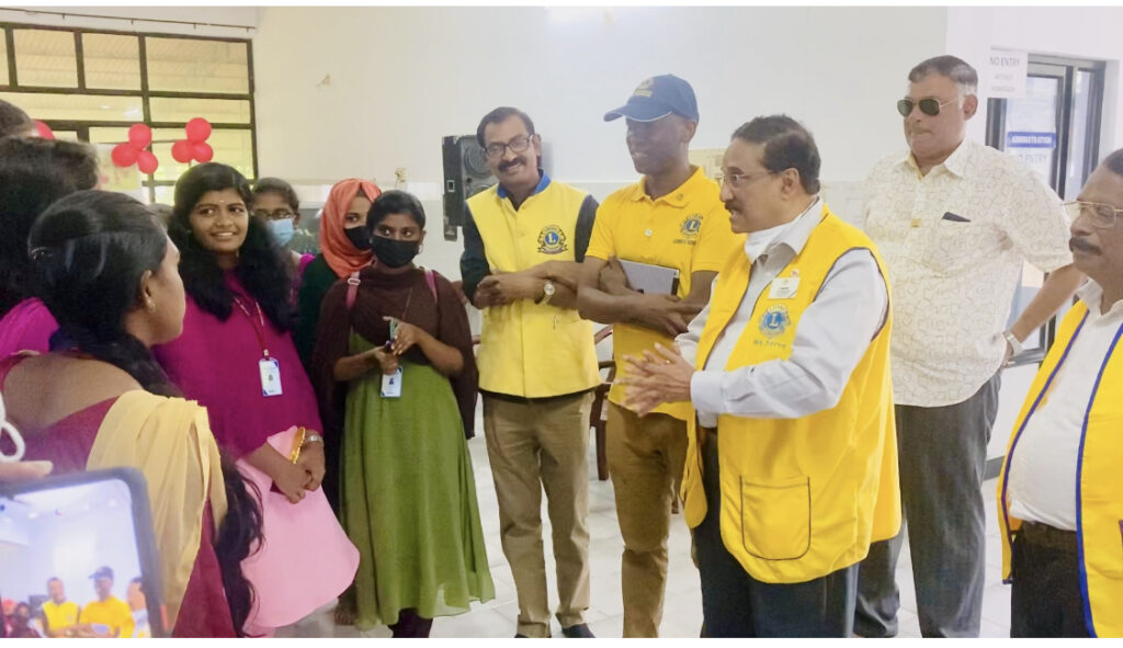 Photo of World Blood Donor Day observation by Lions Club District 318D.Lion Club Kerala.Featured by www.jamesvalappila.com and authored by Lion James Valappila PMJF