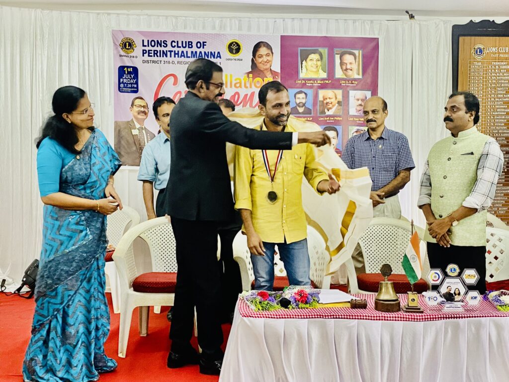 Photo of Lions Installation Ceremony at Perinthalmanna.Lion Club Kerala.Featured by www.jamesvalappila.com and authored by Lion James Valappila PMJF