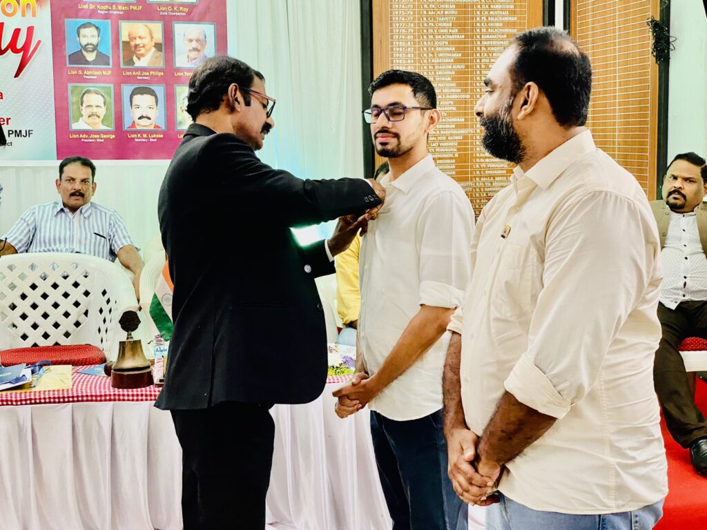 Photo of Lions Installation Ceremony at Perinthalmanna.Lion Club Kerala.Featured by www.jamesvalappila.com and authored by Lion James Valappila PMJF