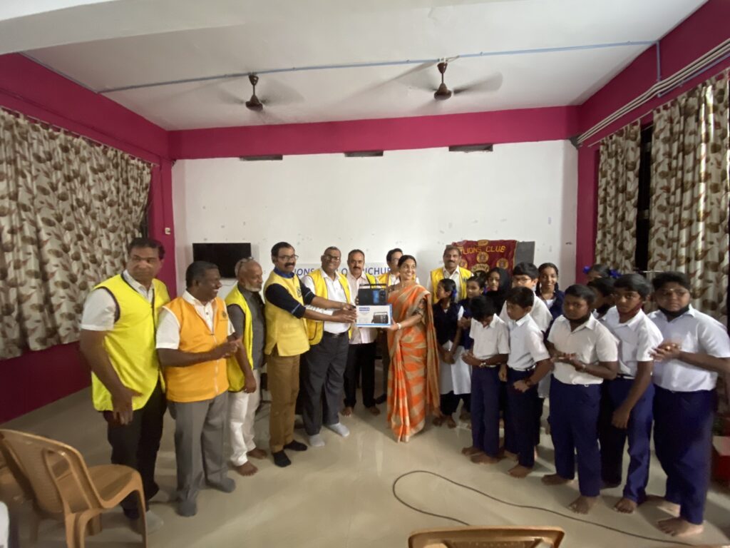 Photo of Lions FM Distribution, Lions First aid Kids Distribution and Lions Saplings Distribution as a part of Lions Service Project.Lion Club Kerala.Featured by www.jamesvalappila.com and authored by Lion James Valappila PMJF