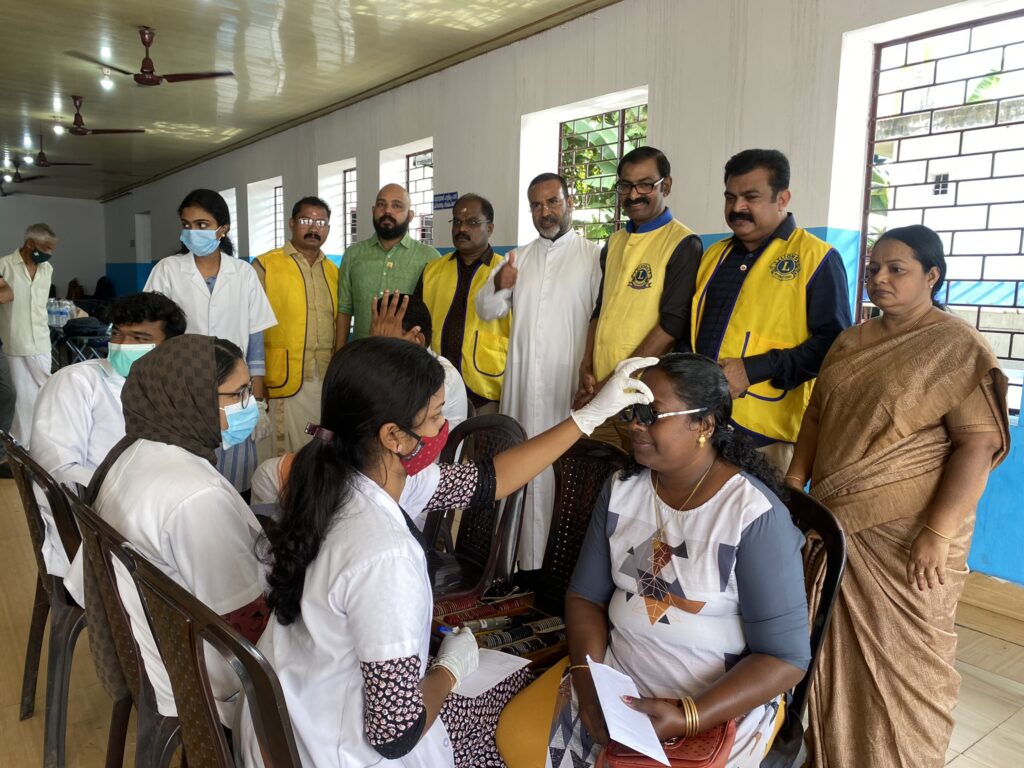 Photo of Lions Eye Camp by Lions Club of Trichur Central as a part of Lions Vision Project.Lion Club Kerala.Featured by www.jamesvalappila.com and authored by Lion James Valappila PMJF