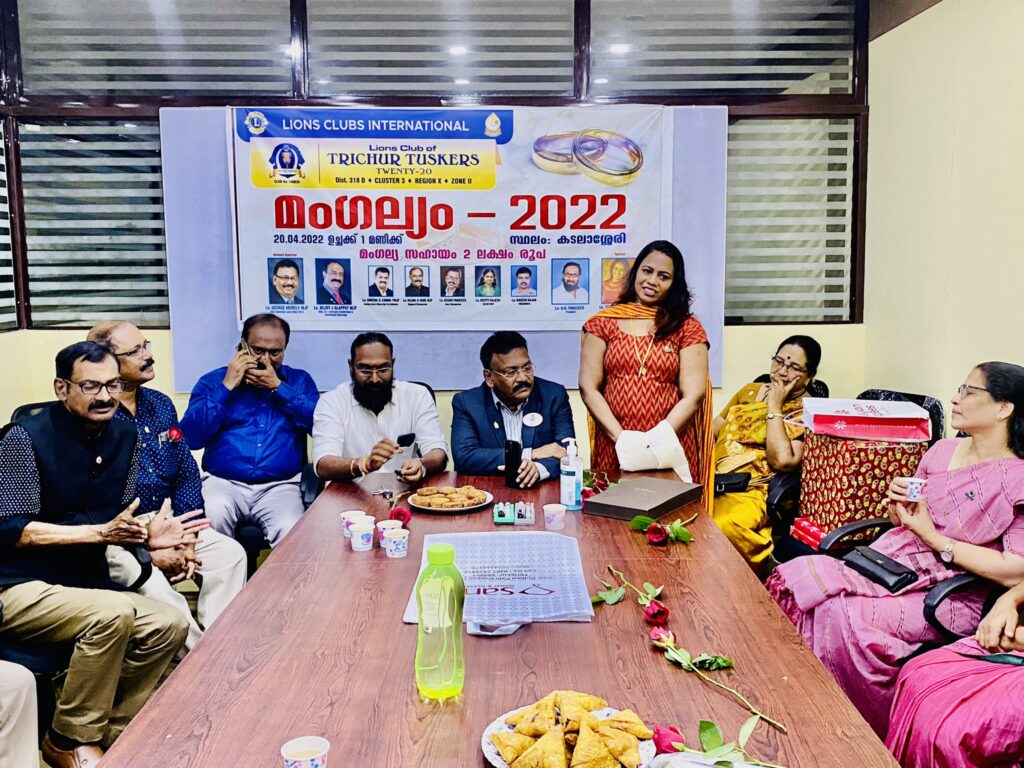 Photo of Lions Distribution of wedding favors by Lions Club of Vatanapally as a part of the Mangalyam Project 2022.Lion Club Kerala.Featured by www.jamesvalappila.com and authored by Lion James Valappila PMJF