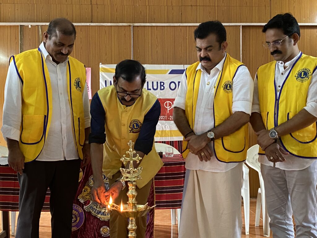 Photo of Lions Club of Trichur conducted Lions Eye Camp and Spectacles Distribution as a part of Lions Vision Project.Lion Club Kerala.Featured by www.jamesvalappila.com and authored by Lion James Valappila PMJF