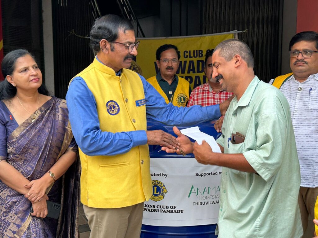 Photo of Lions Club Water tank donation, Lions Club Sewing Machine donation, and Lions Support for Cancer & Kidney patients by Lions Club of Vilwadri Pambady as Lions Club Kerala Services.Lion Club Kerala.Featured by www.jamesvalappila.com and authored by Lion James Valappila PMJF