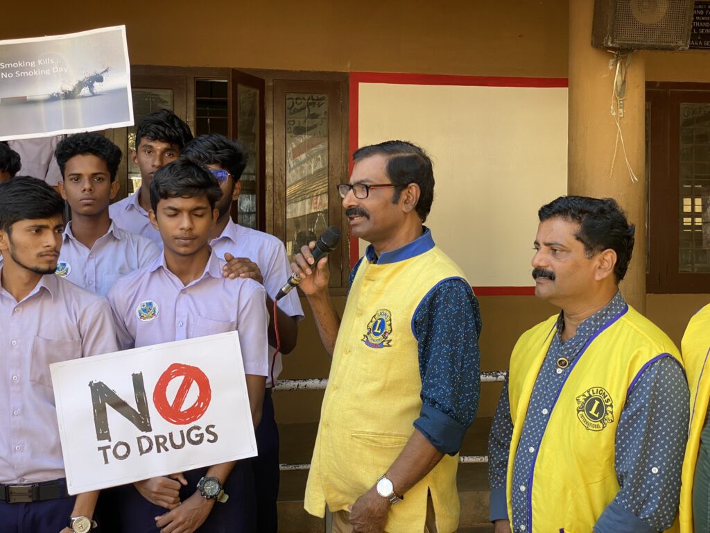 Image of The Trichur central Lions Club conducted"അരുത് ലഹരി". advocating against drug use and promoting a healthier lifestyle, guided by Lion James Valappila PMJF, District 318D, as part of the Lions Club project.Lion Club Kerala.Featured by www.jamesvalappila.com and authored by Lion James Valappila PMJF.Lions Club Project ,District 318d,Lions District 318d,
Lions Club India
Lions Club India,
Lions Club Kerala,
Lions Club Activities Project,Lions Childhood Cancer Project,
Lions Club Environment Project,
Lions Vision Project