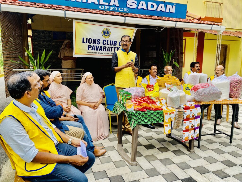 Photo of Lions Hunger Project at Nirmala Sadan .Lion Club Kerala.Featured by www.jamesvalappila.com and authored by Lion James Valappila PMJF