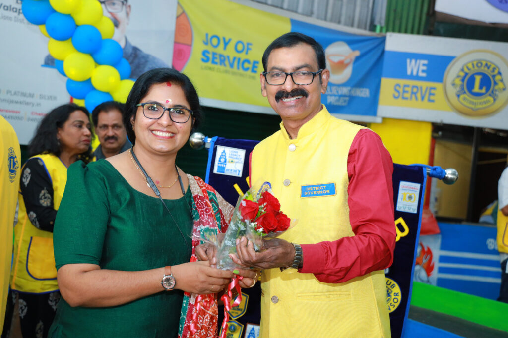 image of The Lions Clubs of Thrissur Corporation organised the birthday celebration of the Lions International District Governor at Manna, joyfully honouring his leadership and contributions. They also distributed food under the Lions Club International Hunger Project, led by Lion District Governor James Valappila. Lions Club International Hunger Projects